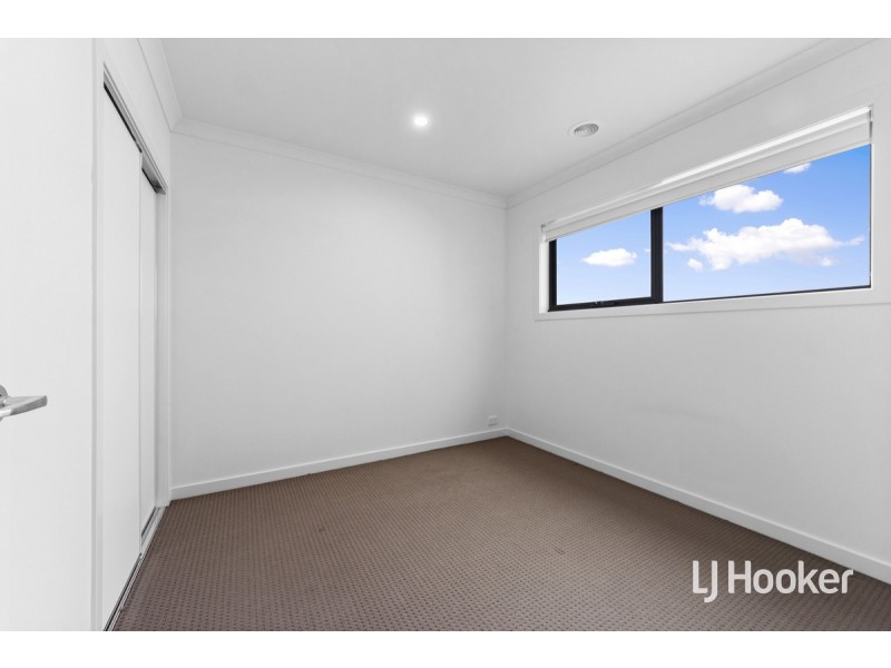 82 Flatbush Avenue, Point Cook VIC 3030