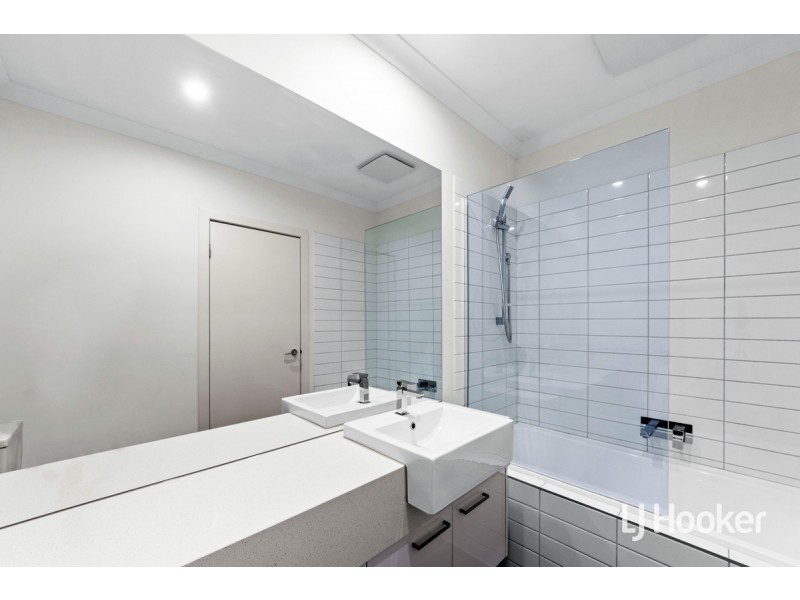 82 Flatbush Avenue, Point Cook VIC 3030