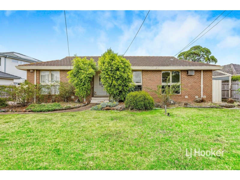 8 Burnham Drive, Hoppers Crossing VIC 3029