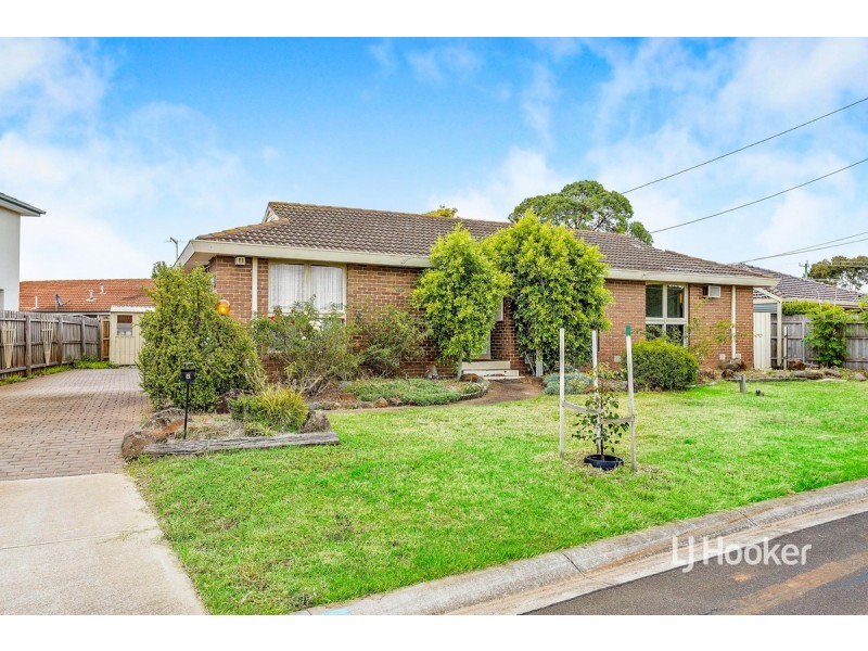 8 Burnham Drive, Hoppers Crossing VIC 3029