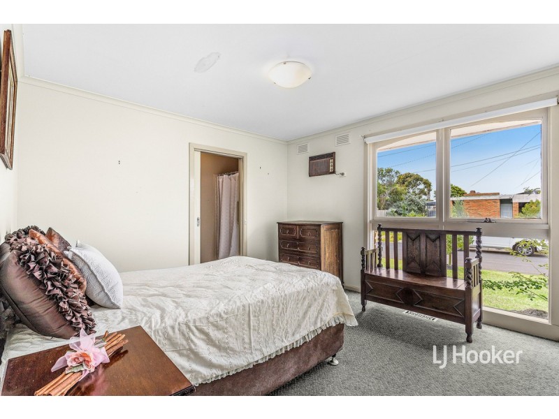 8 Burnham Drive, Hoppers Crossing VIC 3029