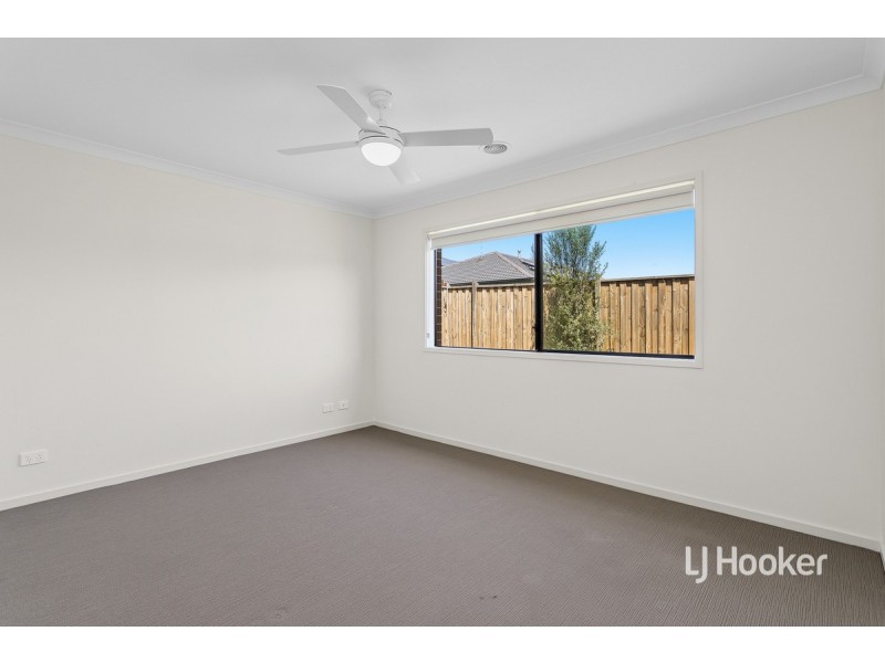 38 Lispenard Circuit, Point Cook VIC 3030