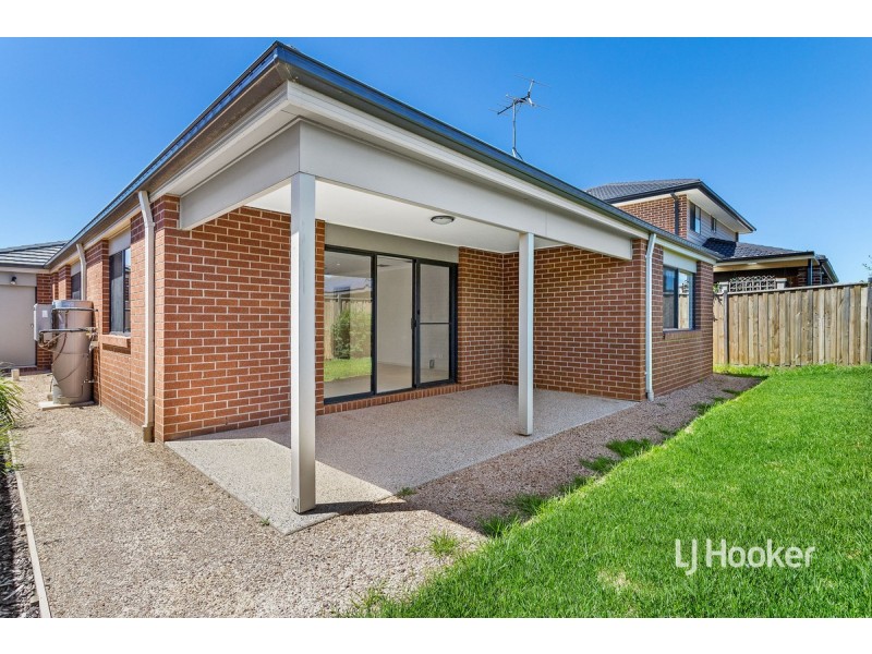 38 Lispenard Circuit, Point Cook VIC 3030