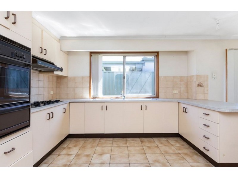 1/45 Oakdene Grove South, Altona Meadows VIC 3028