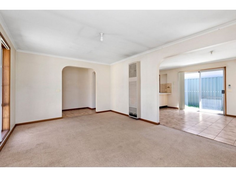 1/45 Oakdene Grove South, Altona Meadows VIC 3028