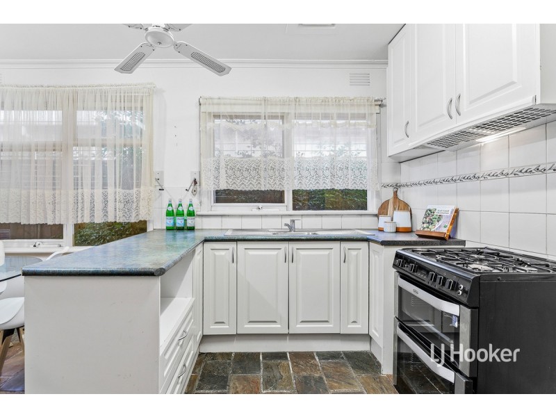 5 Godfrey Avenue, Sunshine North VIC 3020