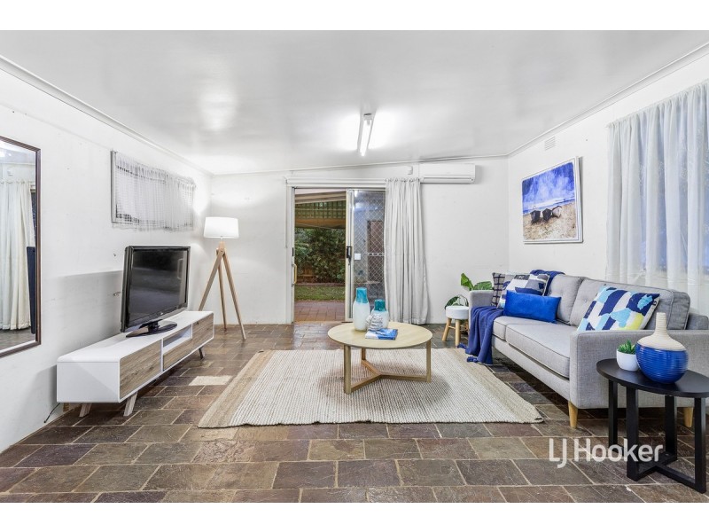 5 Godfrey Avenue, Sunshine North VIC 3020