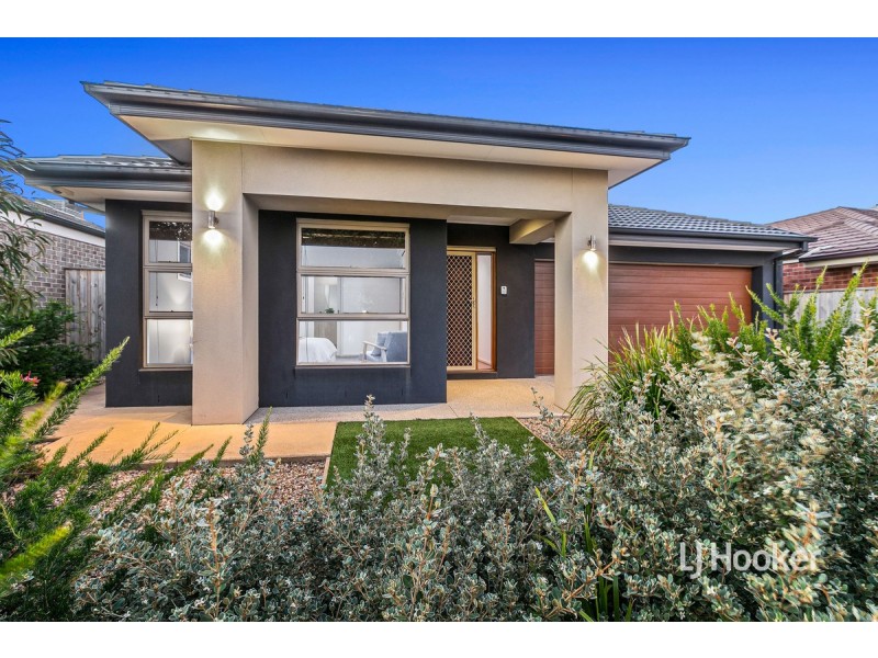 11 Coastwatch Road, Point Cook VIC 3030