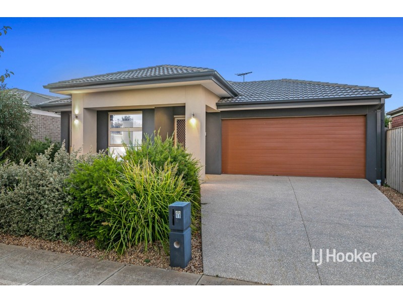 11 Coastwatch Road, Point Cook VIC 3030