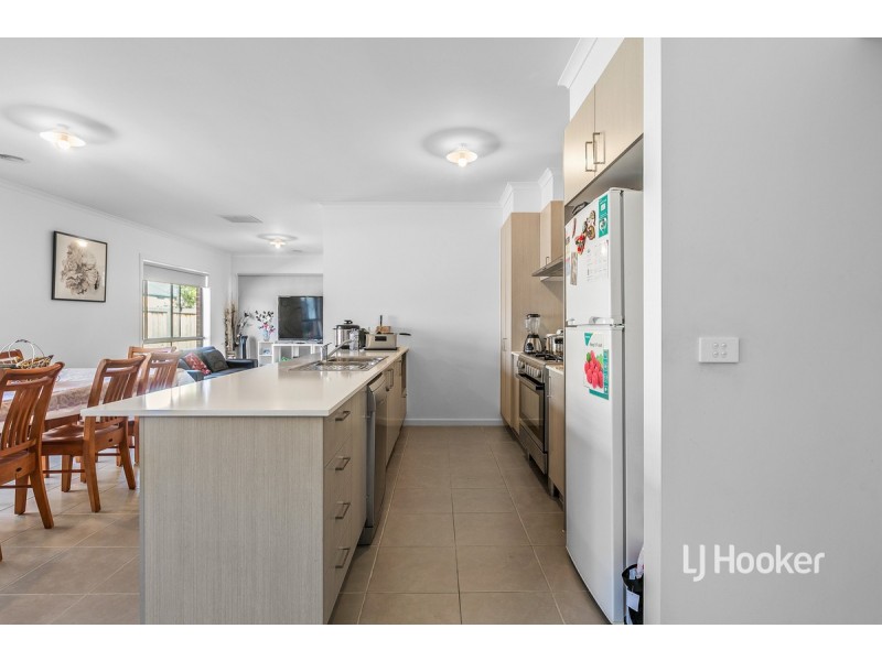 53 Evesham Drive, Point Cook VIC 3030