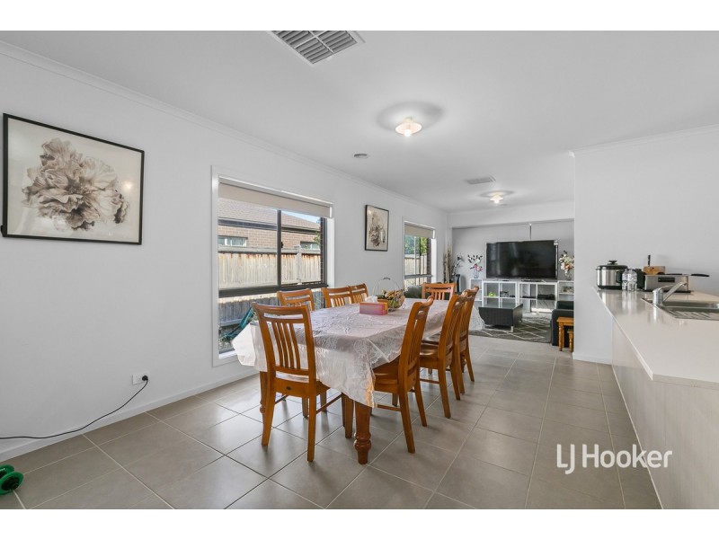 53 Evesham Drive, Point Cook VIC 3030