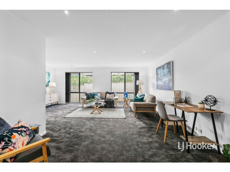 27 Toledo Crescent, Point Cook VIC 3030