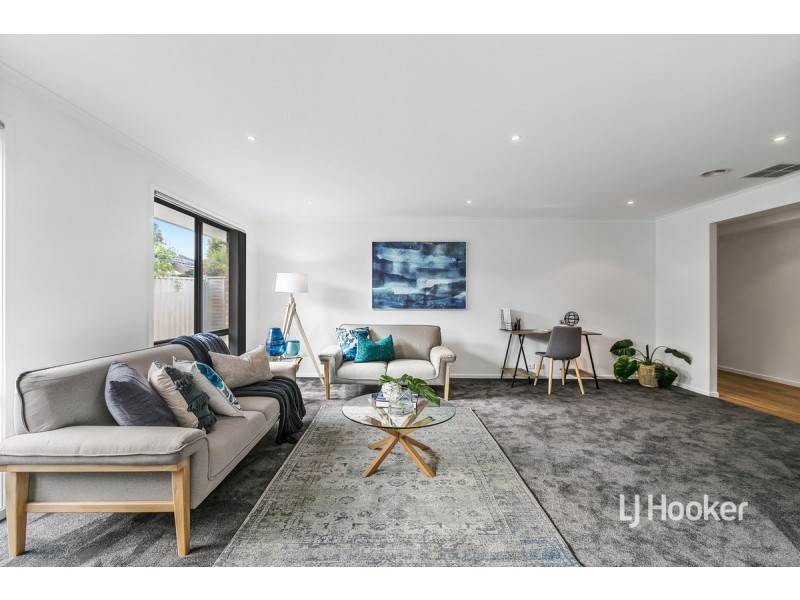 27 Toledo Crescent, Point Cook VIC 3030
