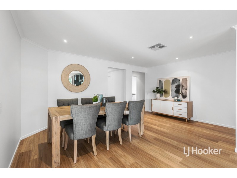 27 Toledo Crescent, Point Cook VIC 3030
