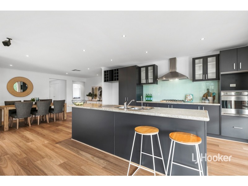 27 Toledo Crescent, Point Cook VIC 3030