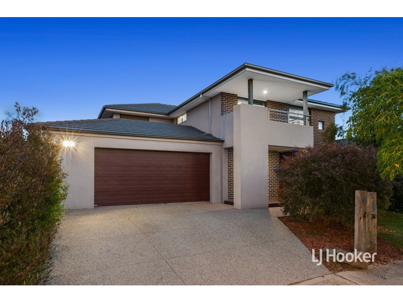 15 Cooktown Avenue, Point Cook VIC 3030