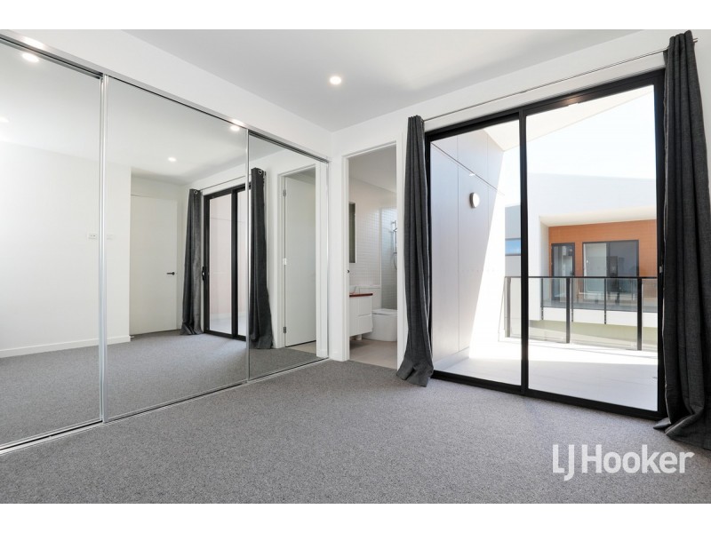 9 Carrick Street, Point Cook VIC 3030