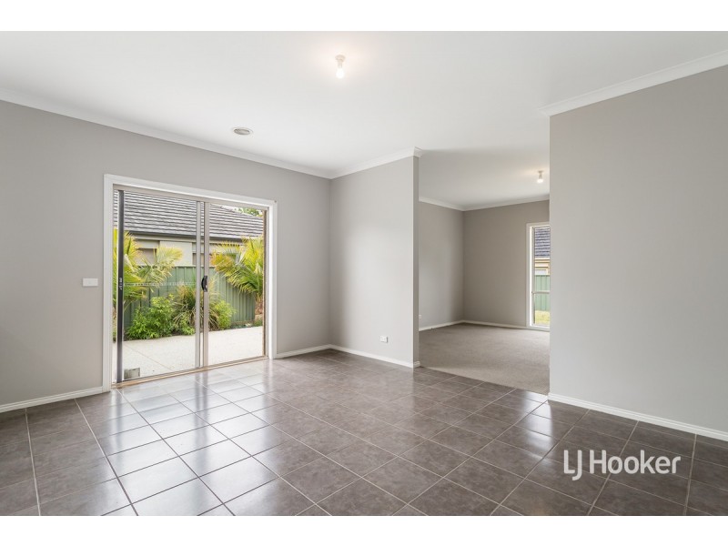 2 Jade Crescent, Wyndham Vale VIC 3024