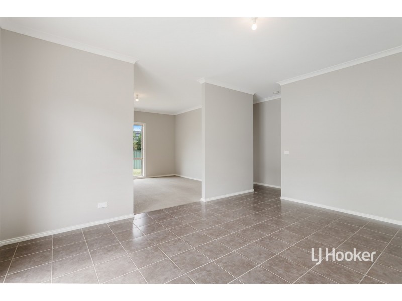 2 Jade Crescent, Wyndham Vale VIC 3024
