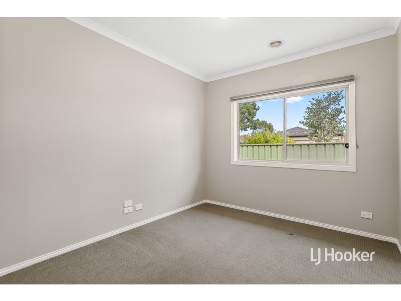 2 Jade Crescent, Wyndham Vale VIC 3024