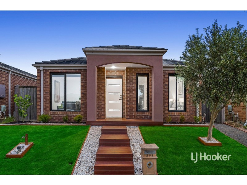 202 Saltwater Promenade, Point Cook VIC 3030