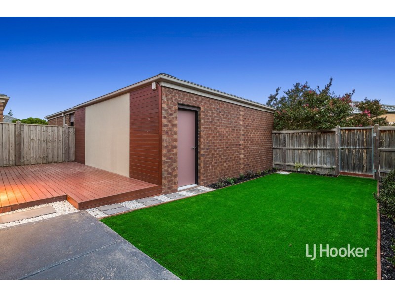 202 Saltwater Promenade, Point Cook VIC 3030
