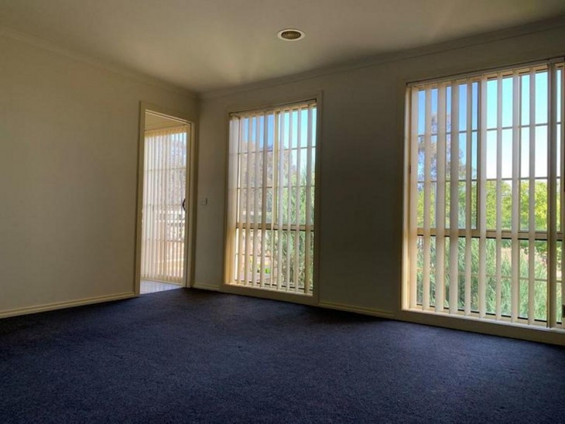 11 The Avenue, Point Cook VIC 3030