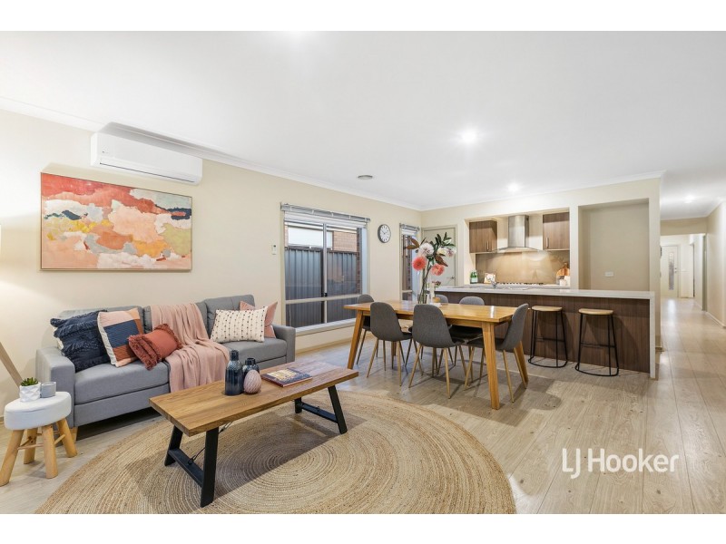 9 Michael Place, Point Cook VIC 3030