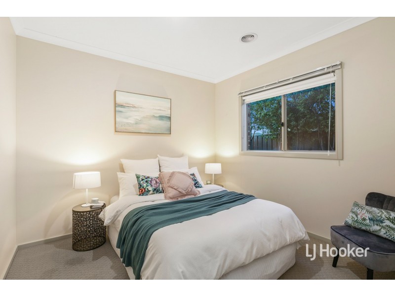 9 Michael Place, Point Cook VIC 3030