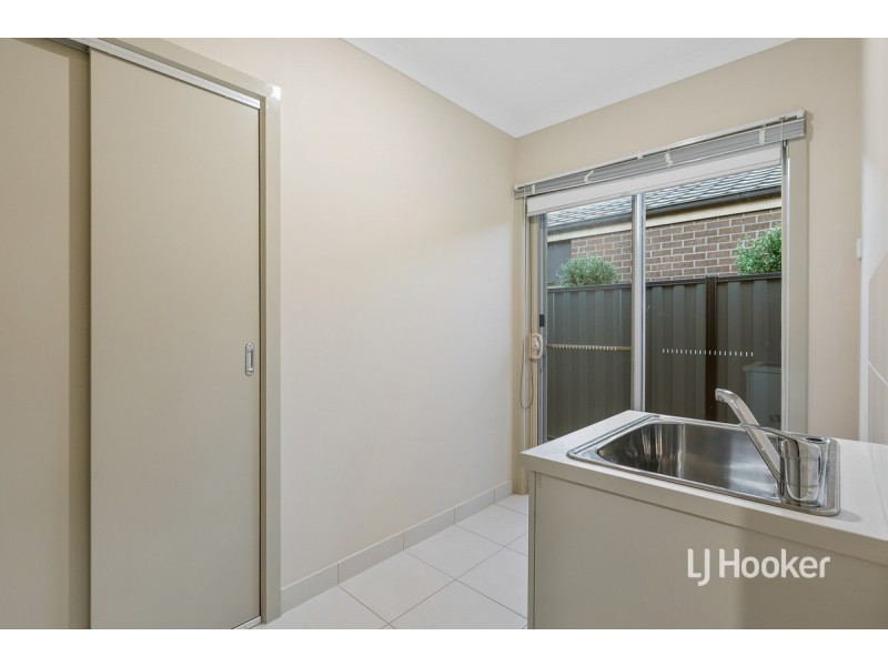 9 Michael Place, Point Cook VIC 3030
