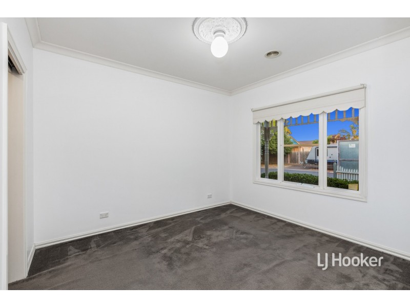 24 Neptune Drive, Point Cook VIC 3030