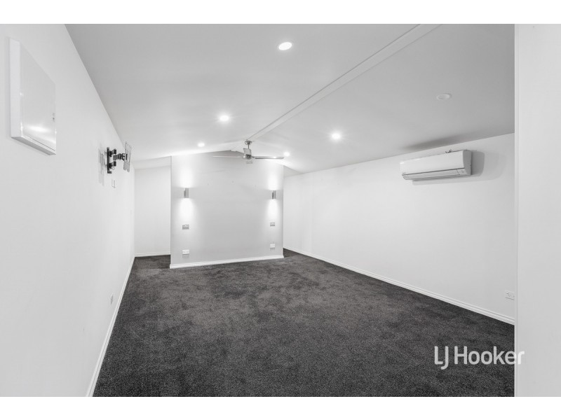 24 Neptune Drive, Point Cook VIC 3030