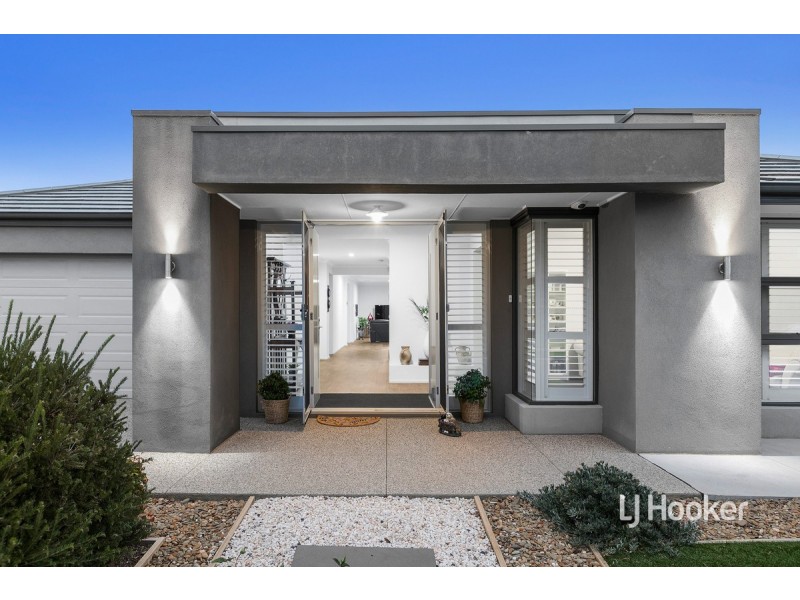 5 Millpond Drive, Point Cook VIC 3030