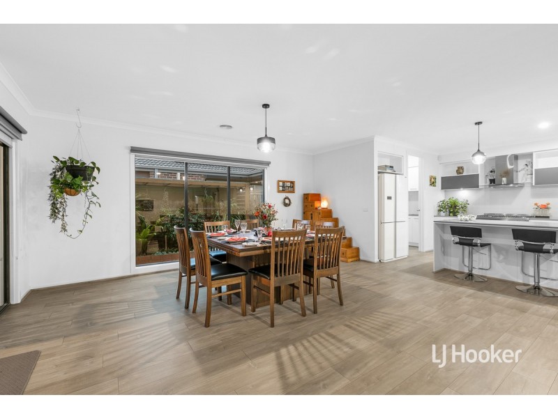 5 Millpond Drive, Point Cook VIC 3030