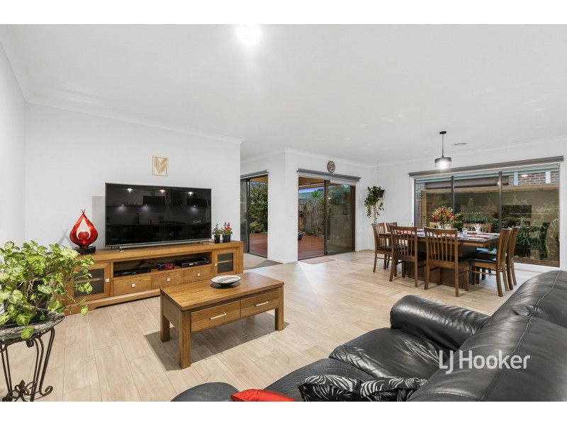 5 Millpond Drive, Point Cook VIC 3030