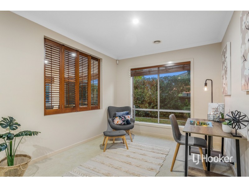 7 Caraway Crescent, Point Cook VIC 3030