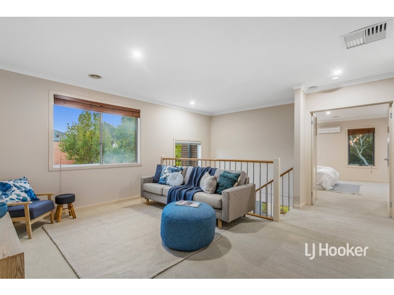 7 Caraway Crescent, Point Cook VIC 3030