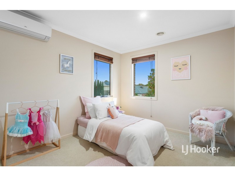 7 Caraway Crescent, Point Cook VIC 3030