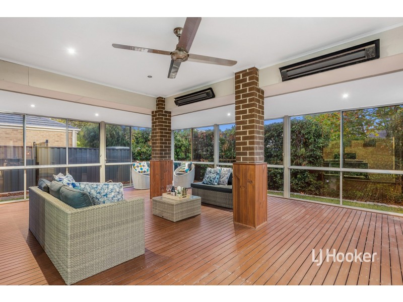 7 Caraway Crescent, Point Cook VIC 3030