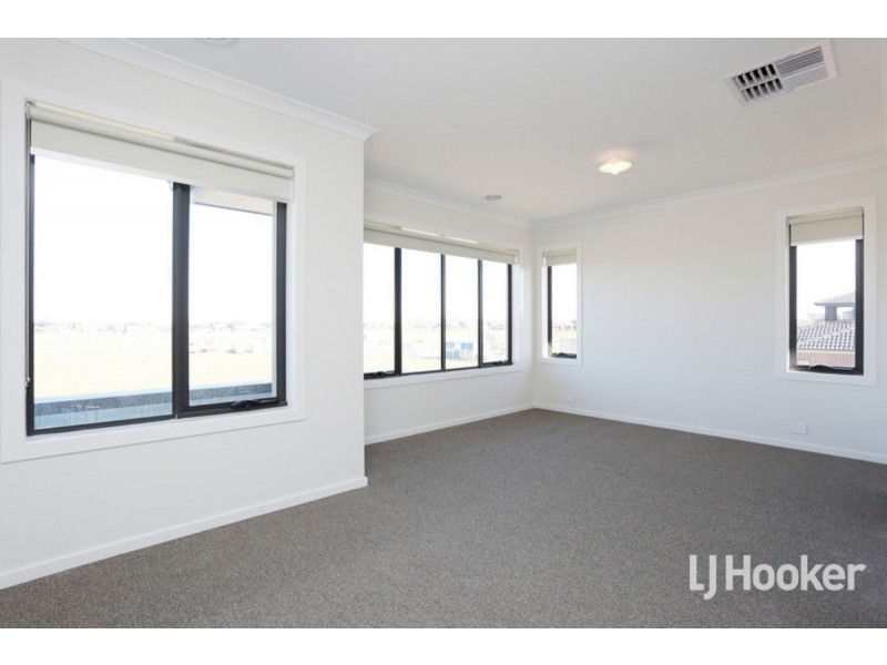 17 Webster Street, Point Cook VIC 3030