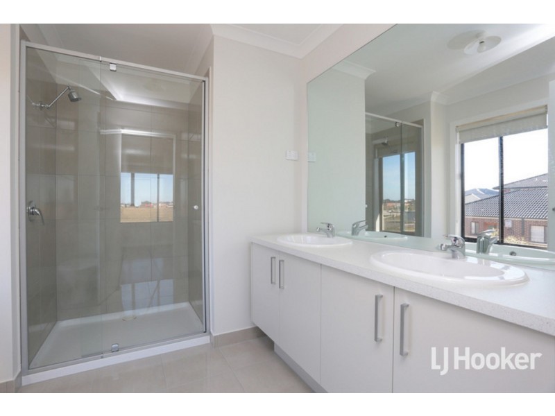 17 Webster Street, Point Cook VIC 3030