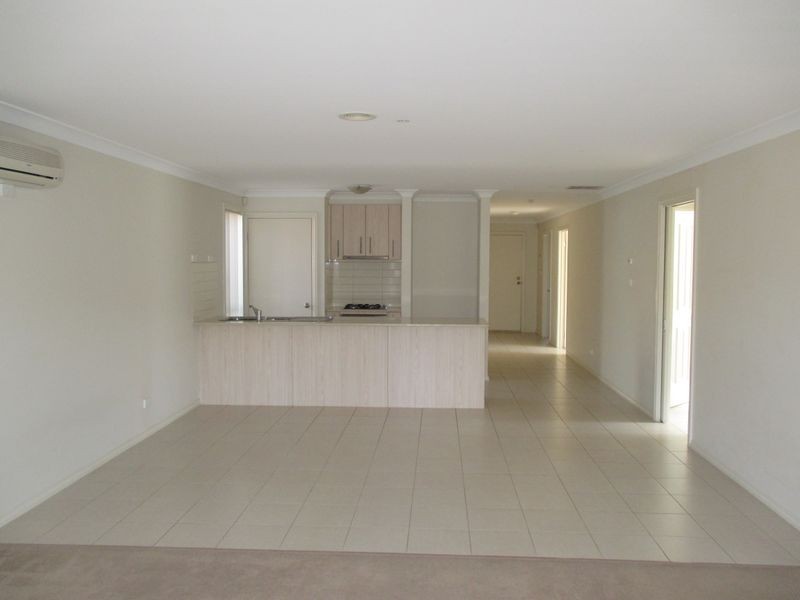 39 Dargy Amble, Point Cook VIC 3030