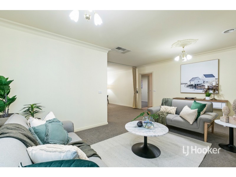 3 Mickleton Grove, Point Cook VIC 3030