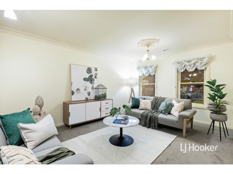 3 Mickleton Grove, Point Cook VIC 3030