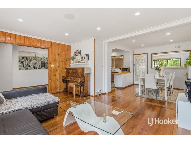 9 Baden Drive, Hoppers Crossing VIC 3029