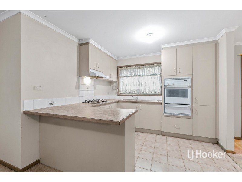 7 Henry Drive, Altona Meadows VIC 3028