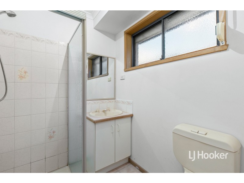 7 Henry Drive, Altona Meadows VIC 3028