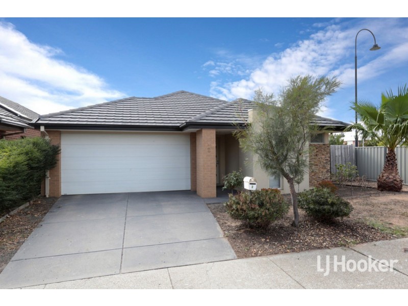 2 Pinoak Street, Point Cook VIC 3030