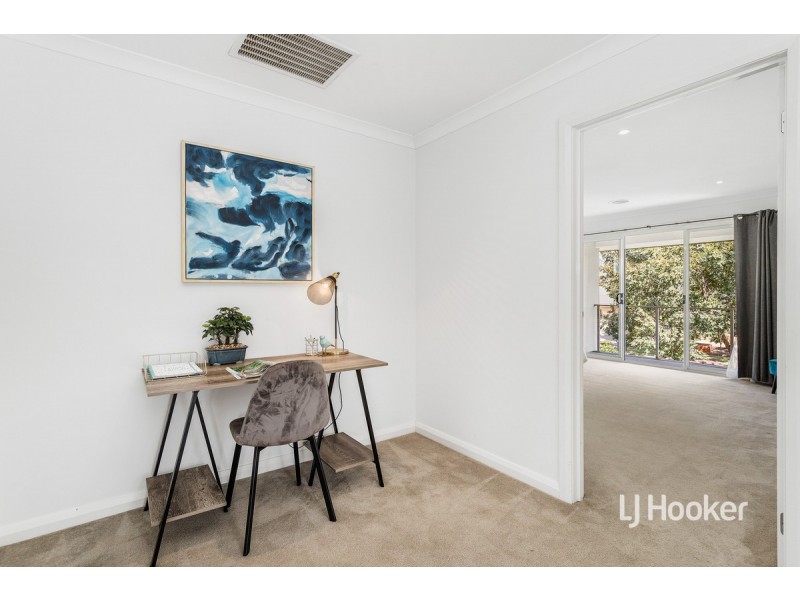 63 Vaucluse Boulevard, Sanctuary Lakes VIC 3030