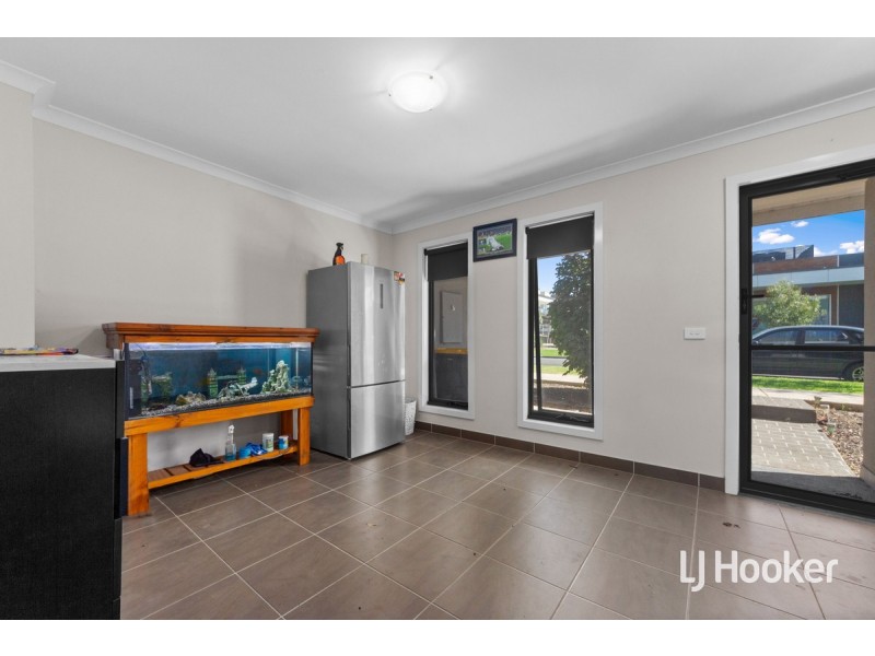 33 Matilda Avenue, Wollert VIC 3750